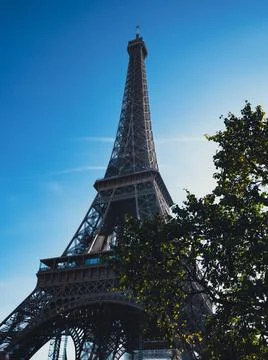 Vertical shot of Eiffel Tower Paris France Foto stock