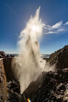Vertical shot of the exploding La Bufadora blow hole in Ensenada, Mexico Foto stock