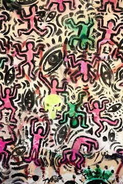 Vertical shot of graffiti on the wall of an abandoned psychiatric department bui Ilustración de archivo