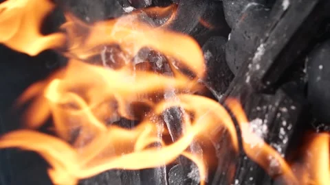 Vertical slow motion real burning fire flame, close-up night bonfire, fireplace Vídeo Stock 202829236
