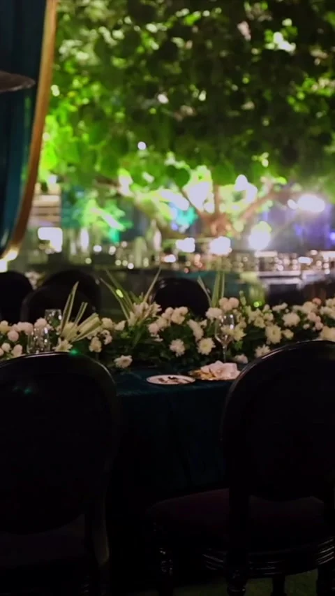 Vertical Slow Motion Shot of Indian Wedding Venue Decoration in India 스톡 동영상 331559665