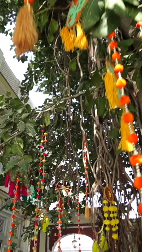 Vertical Slow Motion Shot of Indian Wedding Venue Decoration in India 動画素材 336843362