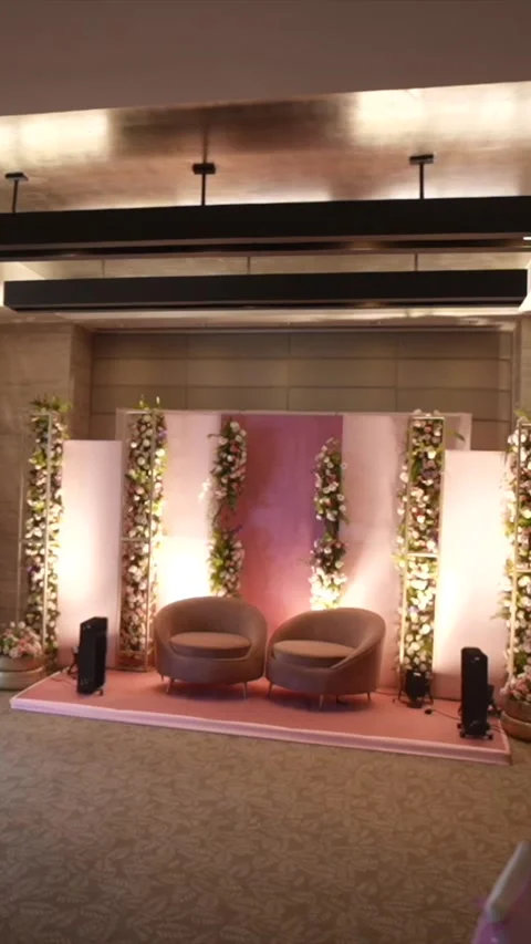 Vertical Slow Motion Shot of Indian Wedding Venue Decoration in India Видео 337405221