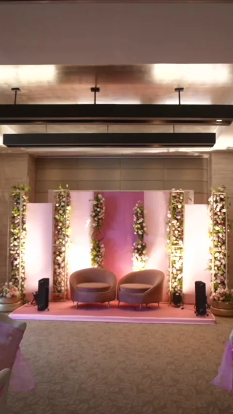 Vertical Slow Motion Shot of Indian Wedding Venue Decoration in India Видео 337405240