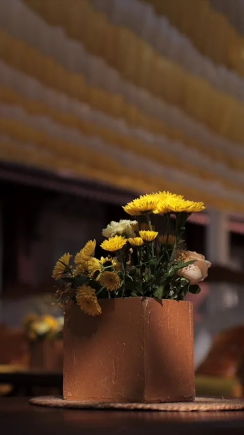 Vertical Slow Motion Shot of Indian Wedding Venue Decoration in India 動画素材 337405601