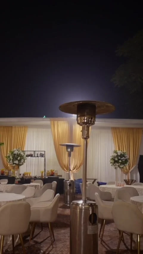 Vertical Slow Motion Shot of Indian Wedding Venue Decoration in India Stockbeeldmateriaal 337405821