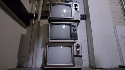 Vertical stack of Retro TVs Vídeo Stock 89152519