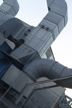 Vertical stacks and modules shape industrial landscape presence Foto stock