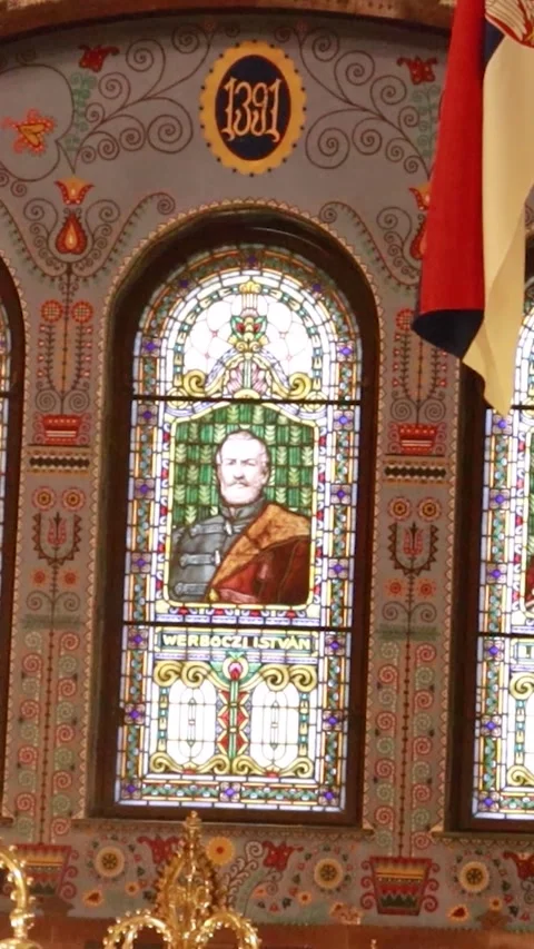 Vertical Static Shot of Biblical Figure on Stained Glass in Synagogue 库存影片 330368671