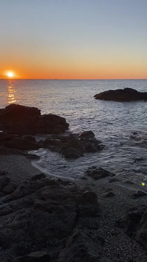 Vertical sunrise on a beach Stock Footage 283013443