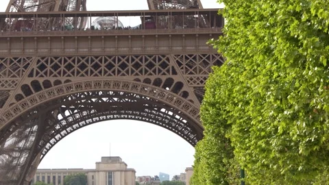 Vertical Tilt Up of the Eiffel Tower Base and Trocadero in Paris Stock Footage 334831308