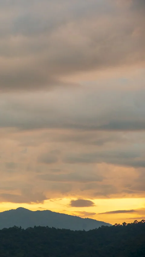 Vertical Time-lapse Blue sky white cloud mountain Tropical landscape Video stock 331273205