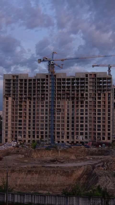 Vertical time lapse panning shot of apartment building construction site fr.. Stock Footage 336308296