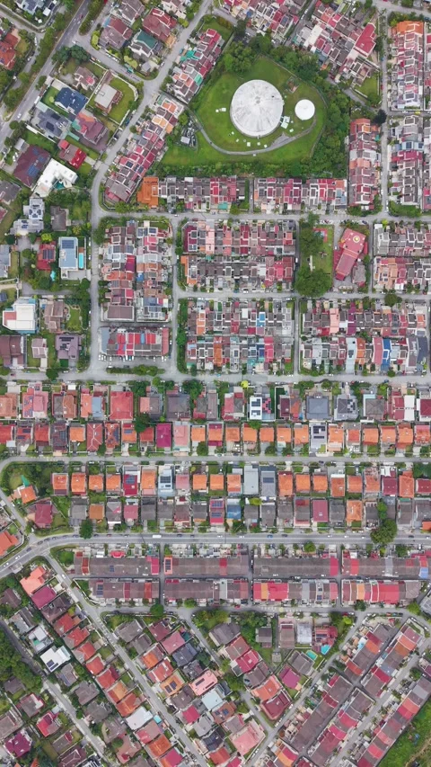 Vertical top-down aerial view of a residential neighborhood in Petaling Jaya Vidéo 333285513