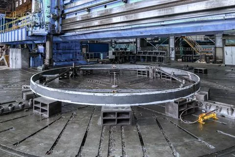 Vertical turning lathe machine tool used in plant workshop Stock Photos