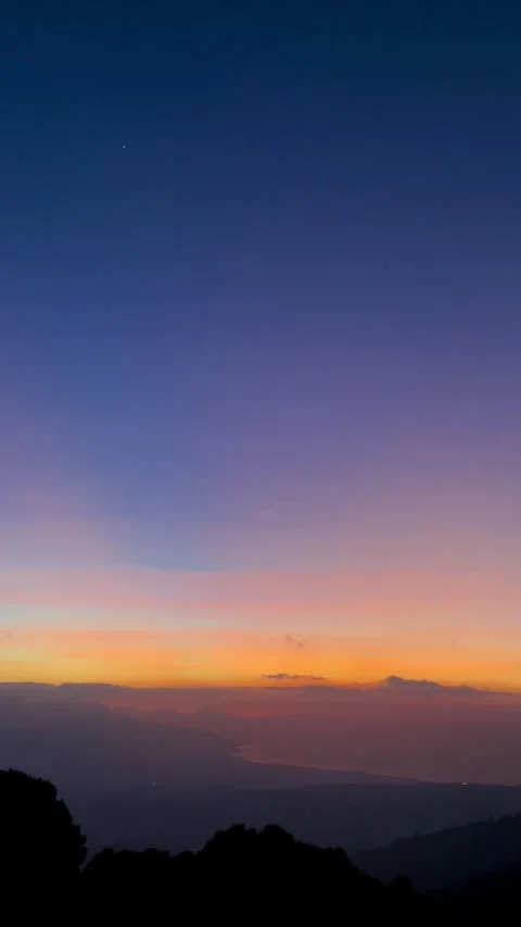 Vertical Twilight Sky with Morning Star Over Ocean Horizon in Bali Stock-Footage 341809207
