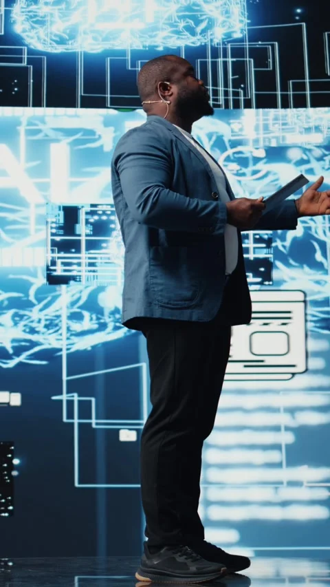 Vertical Video African american IT expert hosting presentation with AI systems Stock Footage 312123795