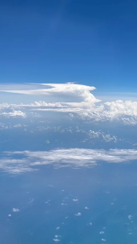Vertical video - Airplane Window View 库存影片 341599607