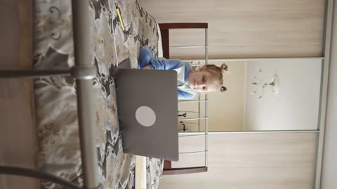 Vertical video baby buzzer learning online Stock Footage 151895258