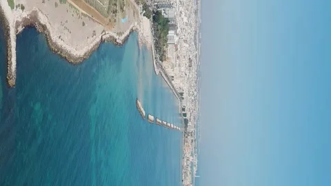 Vertical video. Bari, Italy. The central embankment of the city during the day. 動画素材 264997289