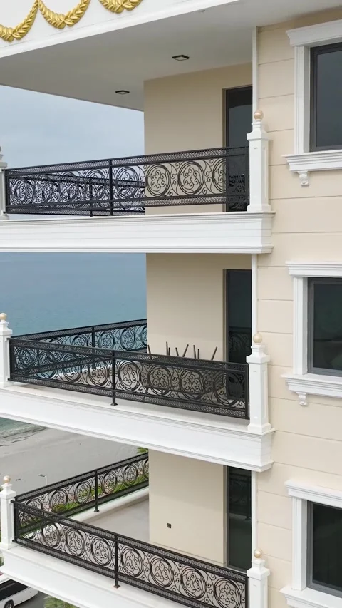 Vertical Video of Beachfront Complex With Turquoise Pools Video stock 342369118