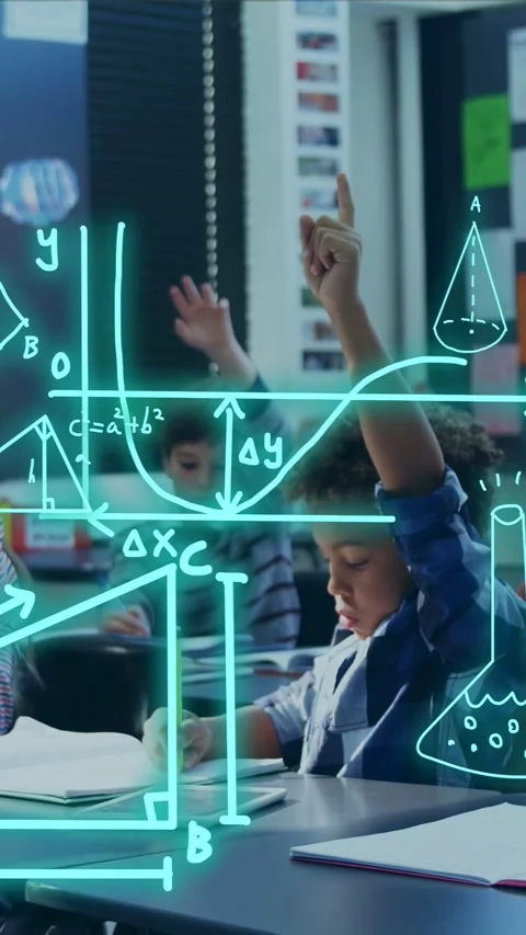Vertical video: Boy writing and raising hand in classroom asking, causing STEM Vídeos de archivo 334377999