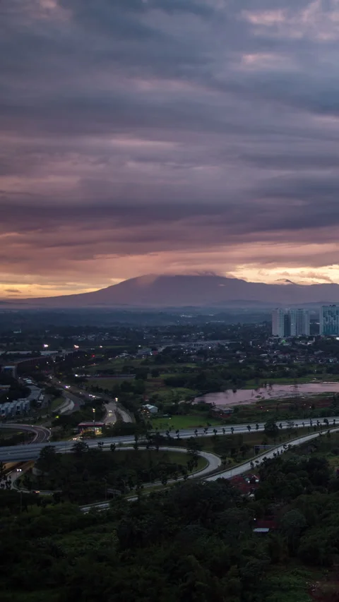Vertical video - BSD Sunrise Timelapse Stock Footage 329060003