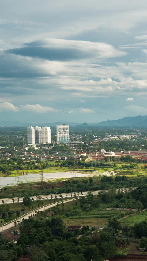 Vertical video - BSD Timelapse Stock Footage 329047600