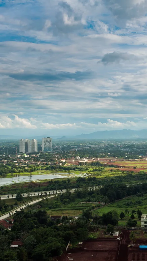 Vertical video - BSD Timelapse Stock Footage 329058651