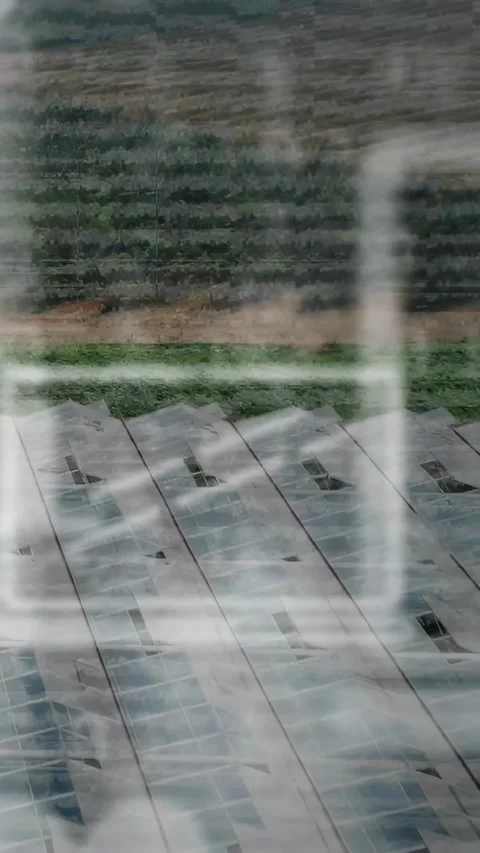 Vertical video: Cam moving down, vents filling as blinds banding glass, screen Stock Footage 330982487