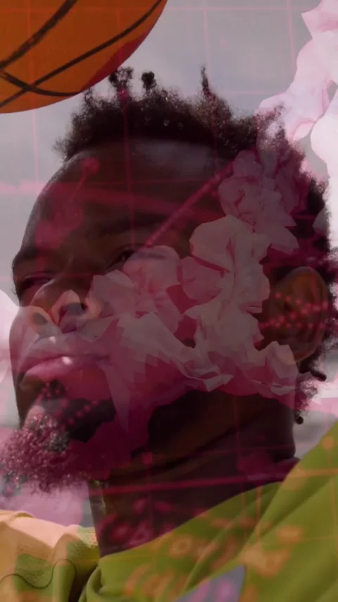 Vertical video: Cam pulling back nudging man raising ball overhead for sports Video stock 332335391