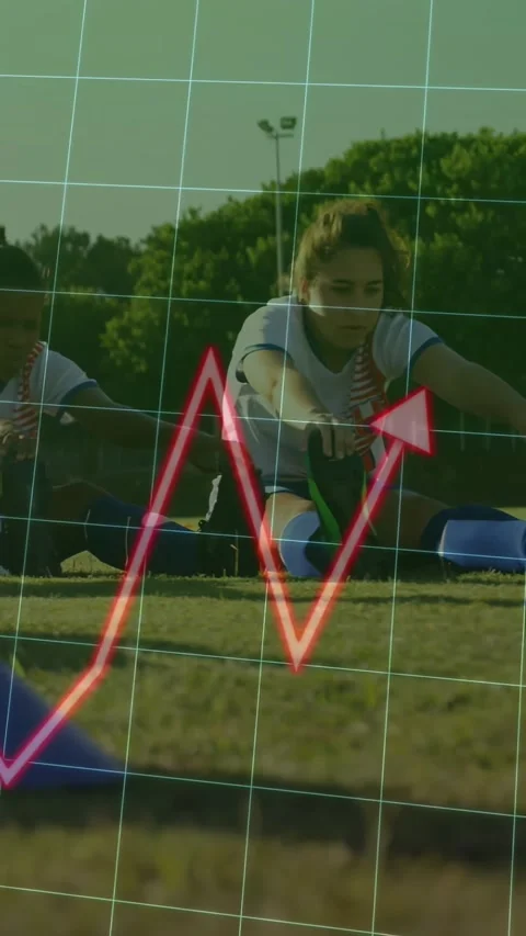 Vertical video: Camera pulling back, arrow animating, two players tying shoes, 動画素材 331215717