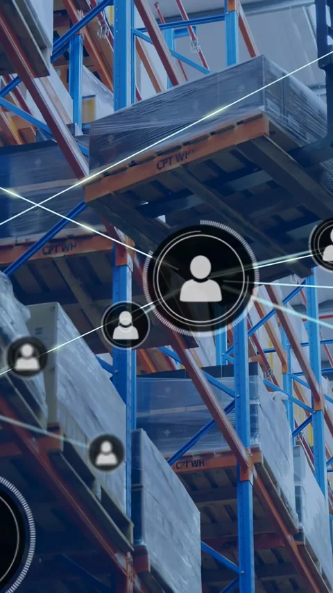 Vertical video: Center user node pulsing, sending links and visualizing team Video stock 330358777