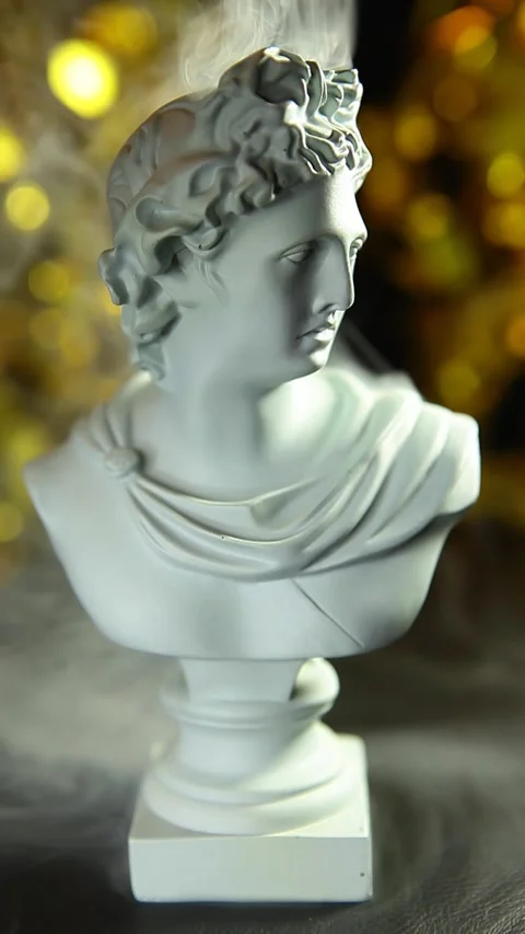 Vertical video of cesar statue smoke Stock Footage 241319299