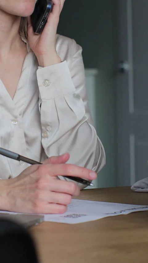 Vertical video. Client of postal delivery services calls to customer support Stock Footage 344878169