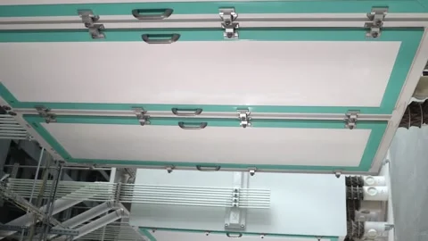 Vertical video. Close up workshop at a flour mill with a shredding equipment. Stock-Footage 277949604