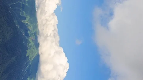 Vertical video. Clouds over the mountain ridge. Time Lapse. Krasnaya Polyana, Stockbeeldmateriaal 85362113