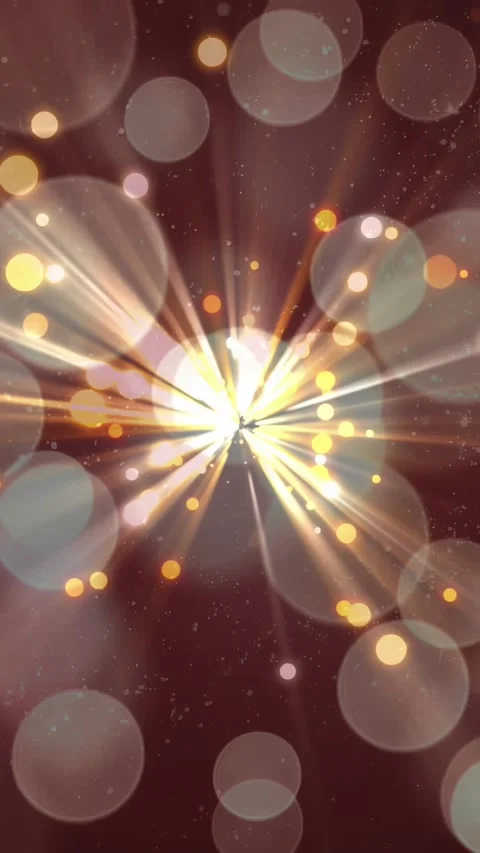 Vertical video: Core pulse sparking pulsing light, shooting beams for warm glow Vídeos de archivo 328308697