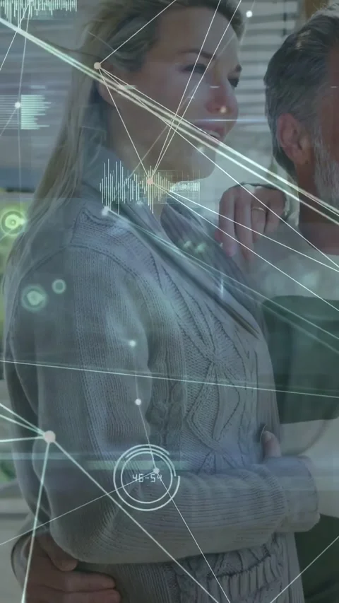Vertical video: Couple standing as camera rising showing woman's face, HUD Vidéo 334540311