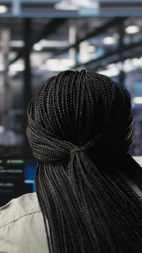 Vertical video Data center admin does machine learning node tree programming Stock Footage 307969927