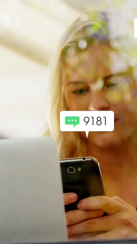 Vertical video: Designer asking overlay, client OKing use, user with phone Видео 330189416