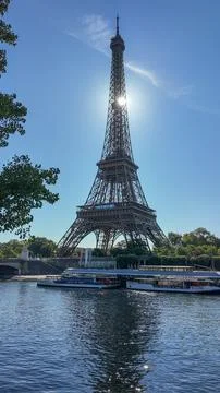 Vertical video of Eiffel tower in Paris, with the Seine river Stock Photos