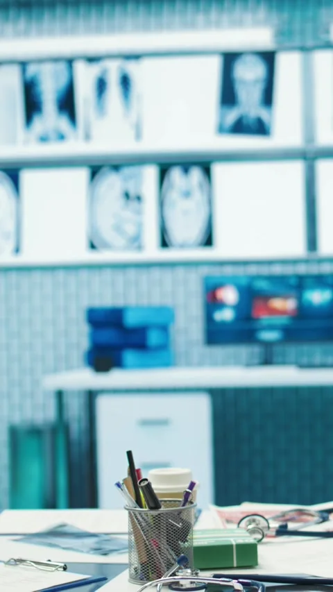 Vertical Video Empty medical office used by doctors to find the right diagnostic Stock Footage 282483050