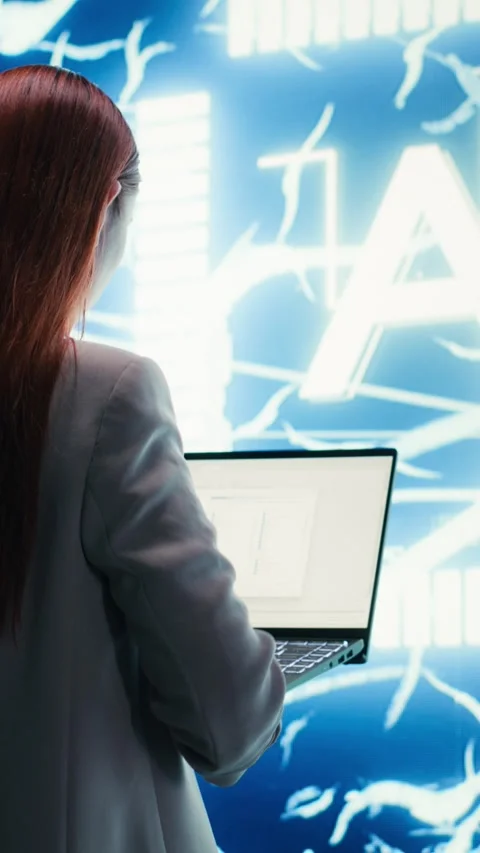 Vertical video Engineer reports to AI brain automated manager displayed on Stock Footage 330375986