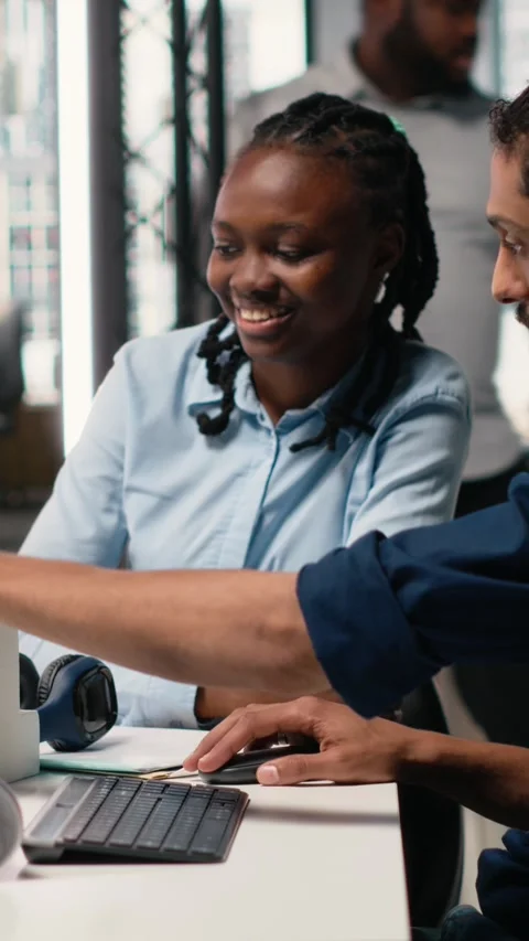Vertical Video Engineers team using software for measurement and layout planning Stock Footage 316183356