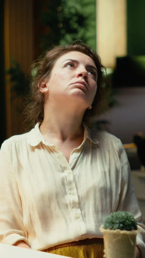 Vertical Video Entrepreneur contemplating on a complex problem in a dark office Stock Footage 317519795