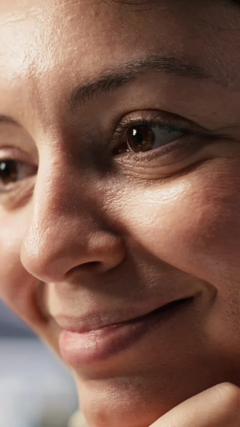 Vertical video Extreme close up of smiling programmer monitoring server clusters Stock-Footage 309486782