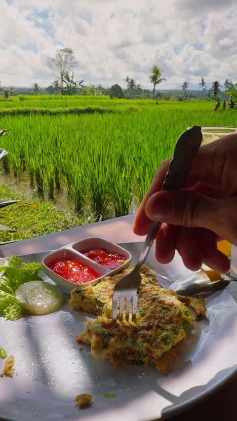 Vertical video. First Person Timelapse of Outdoor Breakfast With Nearly Empty Pl Stock Footage 337031941