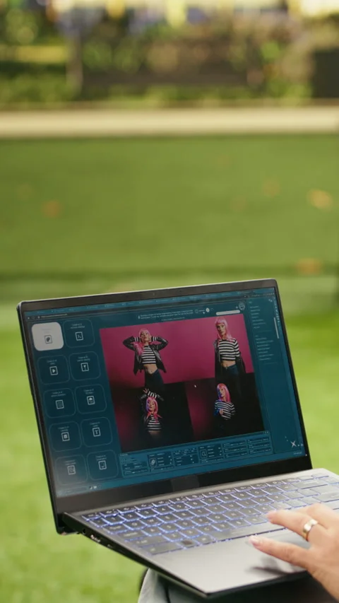 Vertical Video Freelancer woman using text to image AI tool for generating Vídeo Stock 344381119