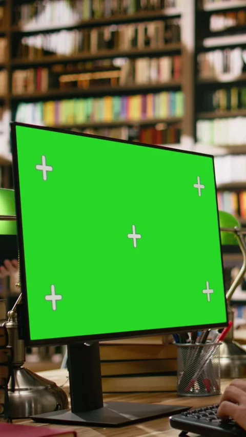 Vertical Video Green screen mockup on desktop computer with tracking markers 스톡 동영상 337529146